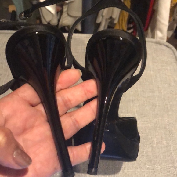 Christian Dior👠 - Picture 3 of 8